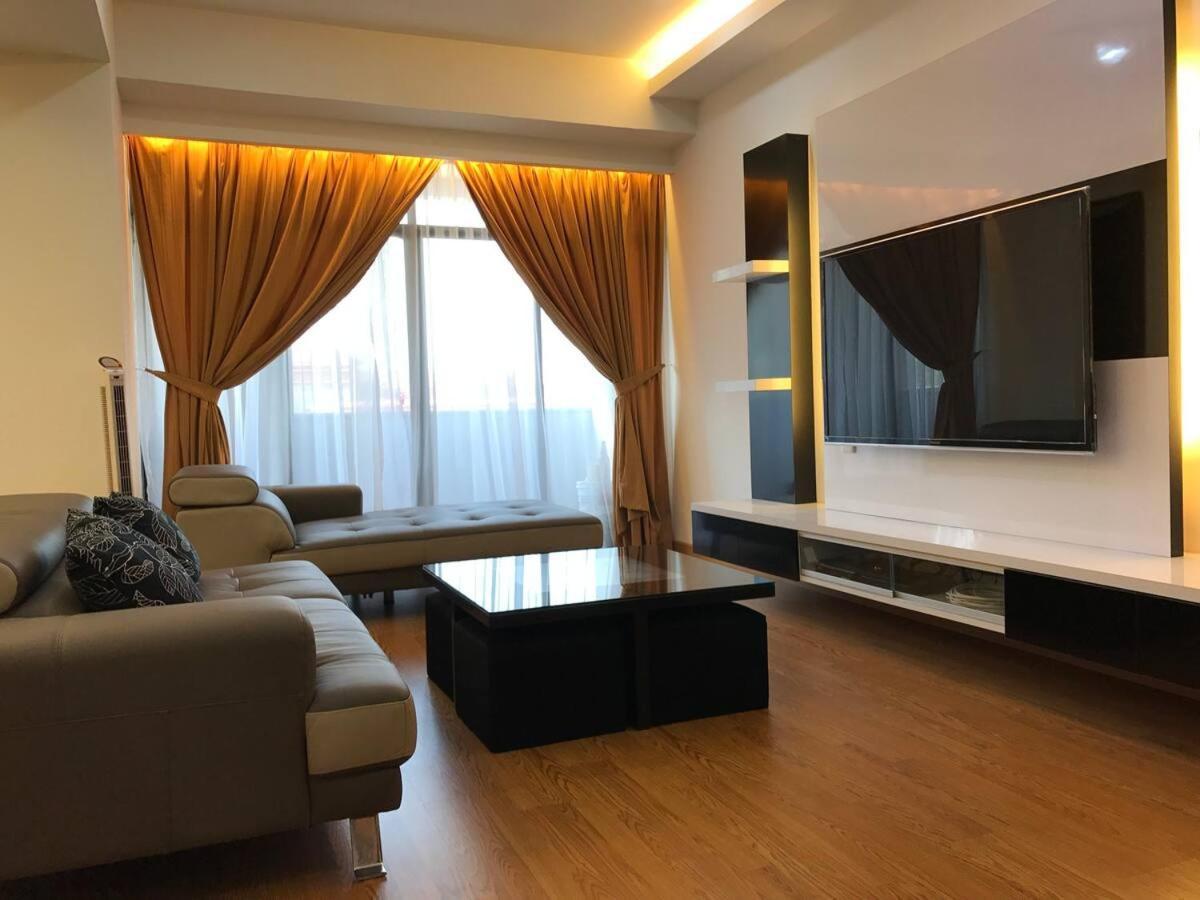 Alza Mahkota Hotel Melaka Esterno foto